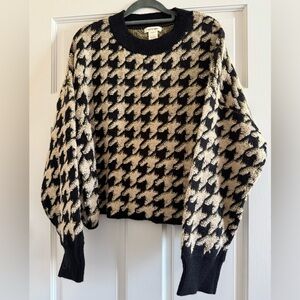 Max Studio Houndstooth Sweater, Large